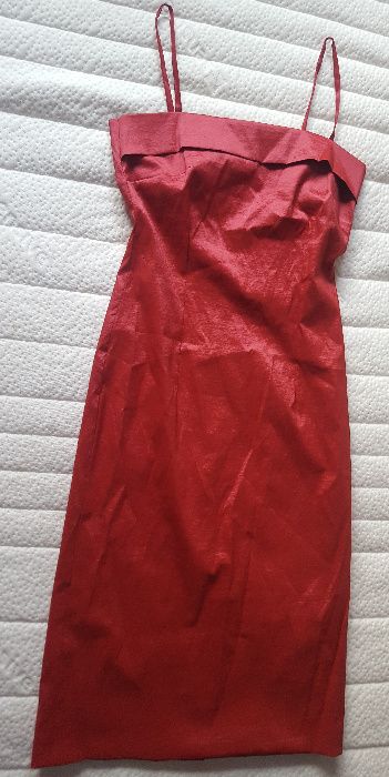 Bialcon malinowa sukienka połysk wesele r.38 plus bolerko