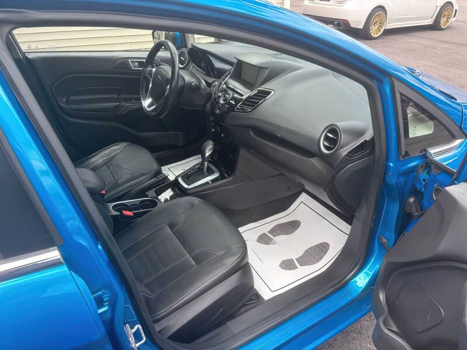 Ford Fiesta Titanium      2015