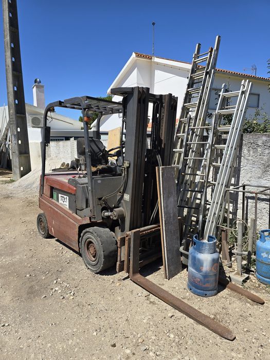 Empilhador Elétrico Nissan