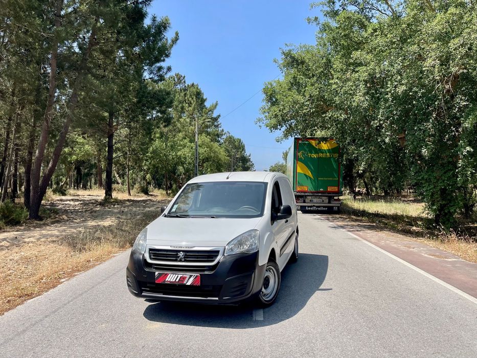 Peugeot Partner 1.6 BlueHDI 75CV 3 Lugares