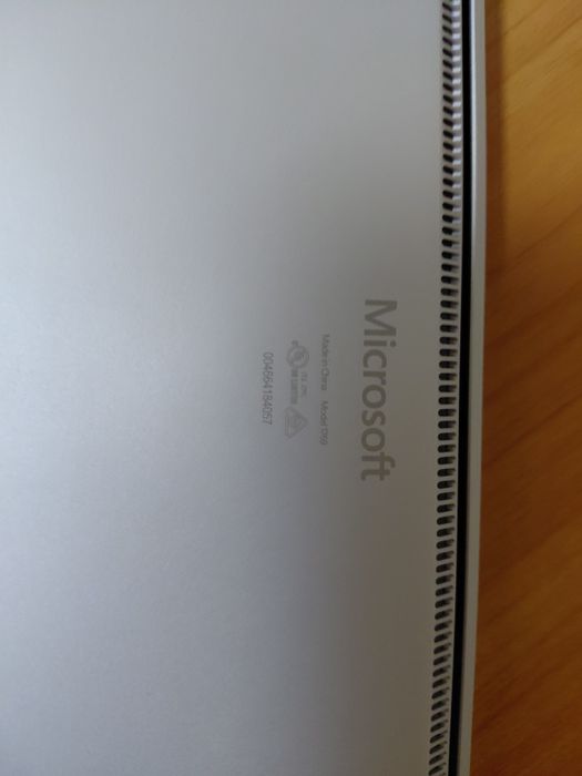 Ноутбук microsoft surface 1769 i5 8/256 gb