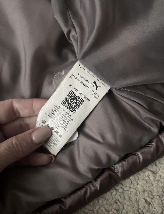 Жіночий пуховик puma