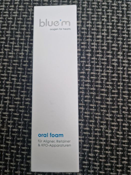 Bluem Pianka do czyszczenia jamy ustnej Protez Implantów 100 ml