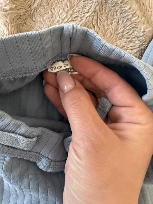 Костюм на хлопчика легенький зручний
