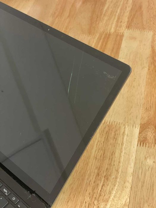 Microsoft Surface Laptop 4 15” i7 16GB 512GB – Funcional, Ecrã Rachado