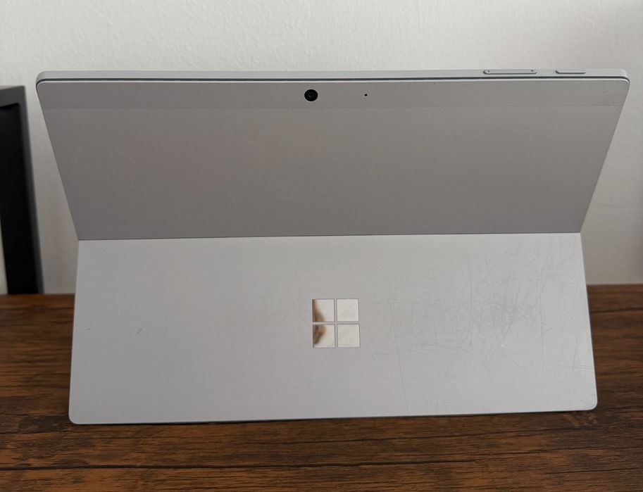 Microsoft Surface Pro 7+