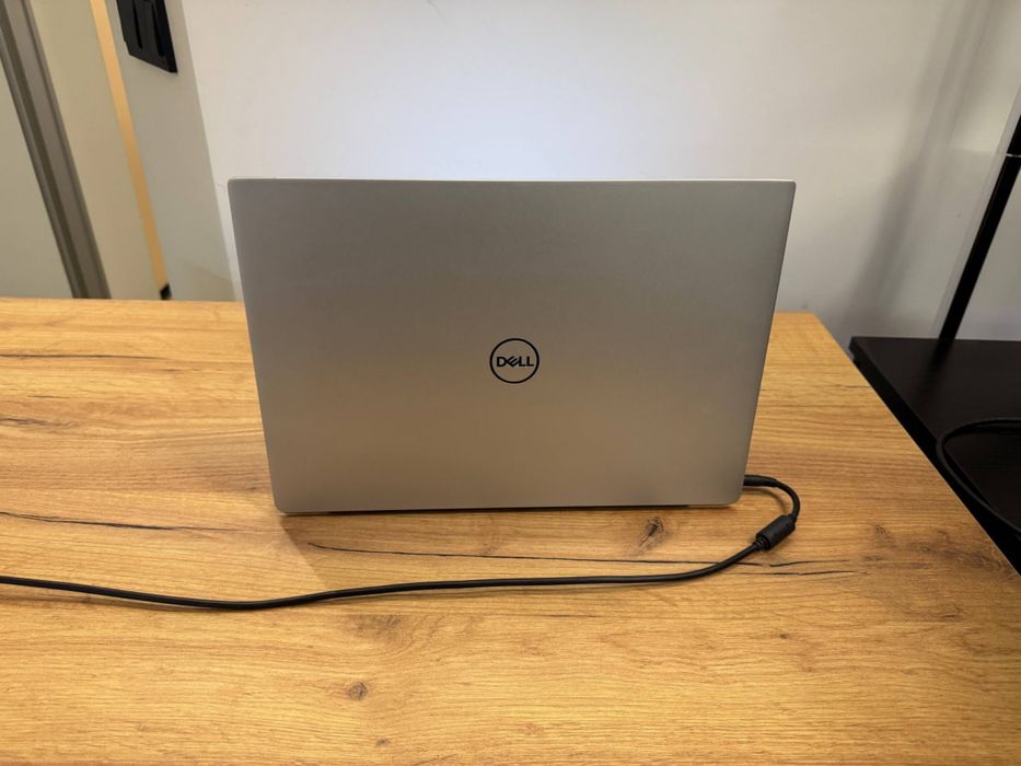 Dell Vostro 5490 14" | Intel Core i5 10 Gen | MX250 | 4GB RAM | 256GB SSD