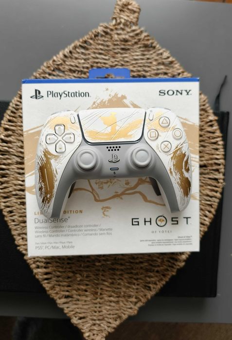 Comando DualSense PS5 Ghost of Yotei Edição Limitada Gold