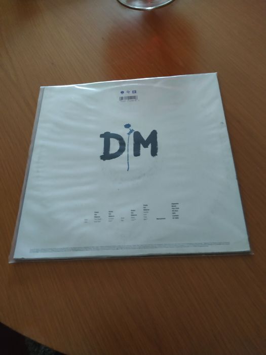 Álbum de vinil dos Depeche mode.