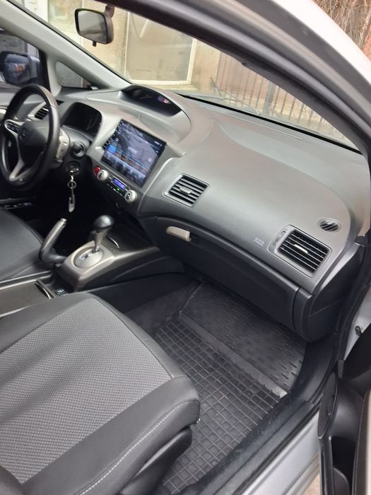 Продам авто хонда цивик 4д