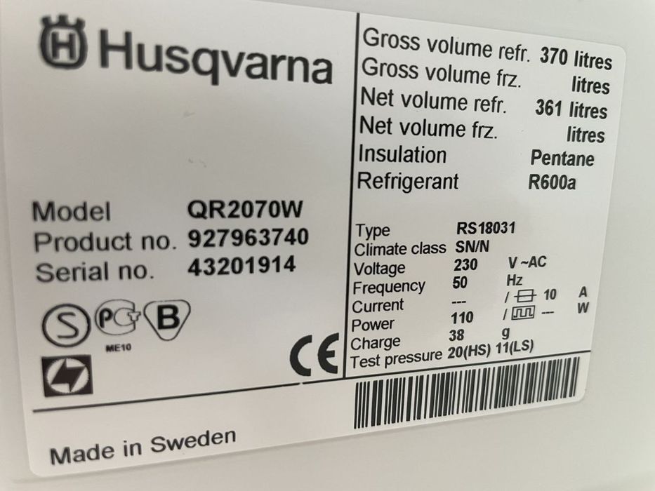 Холодильник + морозильна камера від концерну Electrolux ( А200604 )