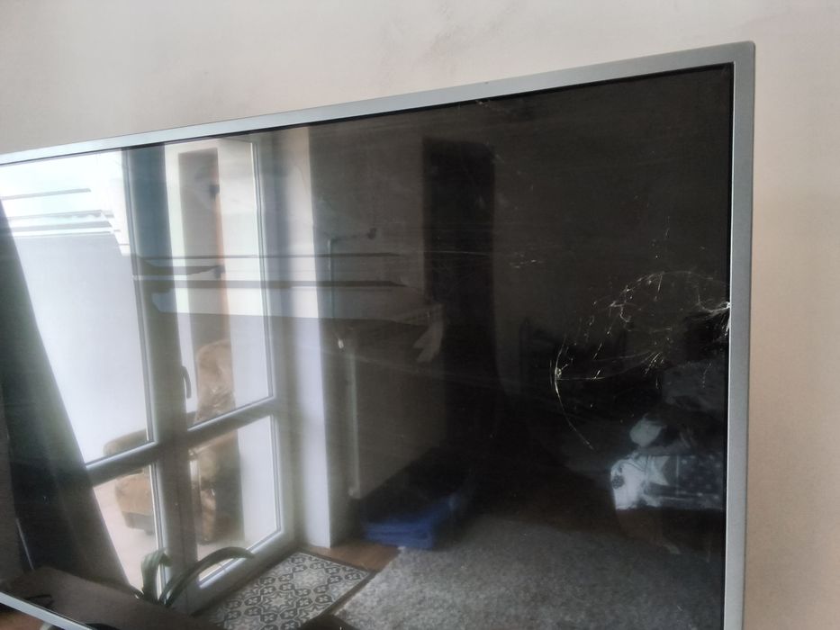 Telewizor philips 55 cali uszkodzony