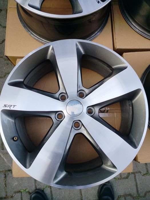 Felgi Jeep 20 bardzo ładne proste zadbane