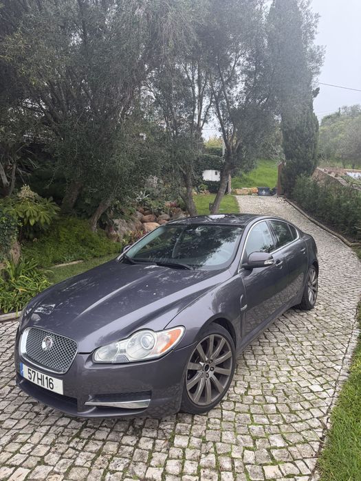 Carro com 219 mil km do ano 2009 com 2700celi biturbo  207cv revisao feito 2026 enspesao  proximo  ano 2027