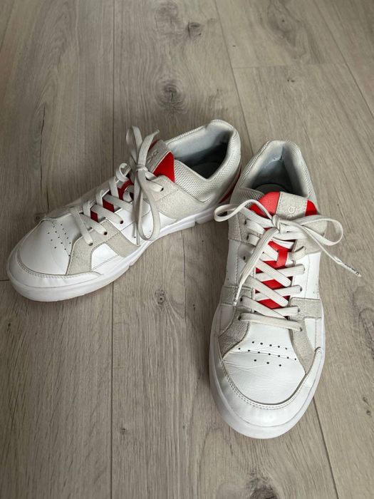 On the Roger Clubhouse White Grey Red 43