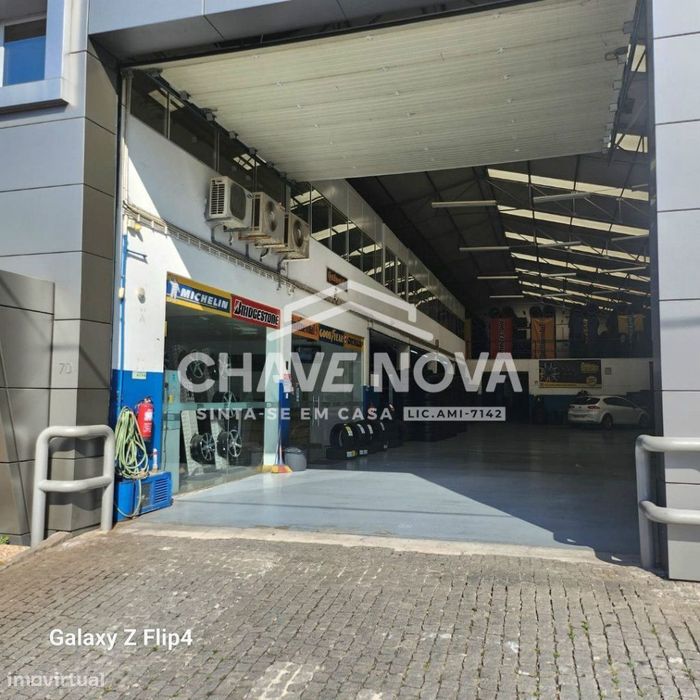 Armazém c/ 640m2 em Grijó (Feiteira)