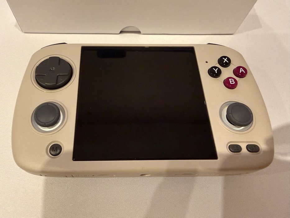 Consola retro Anbernic RG Cube XX
