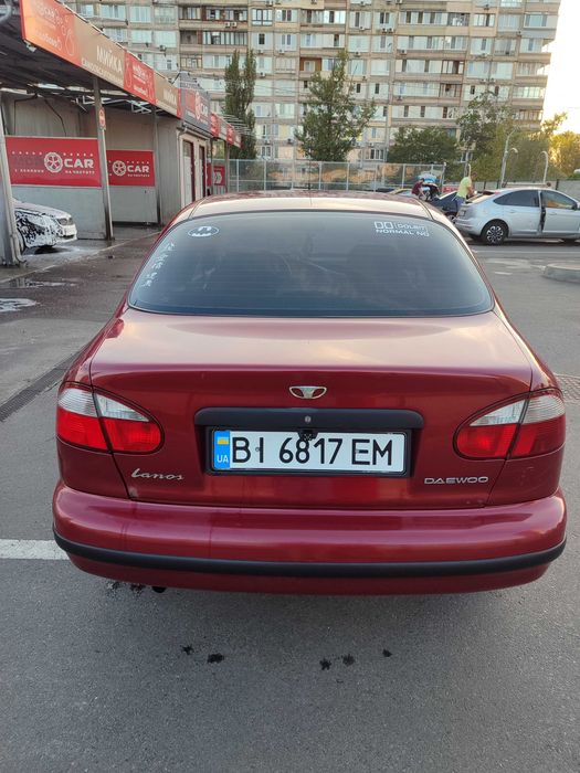 Автомобіль Daewoo lanos
