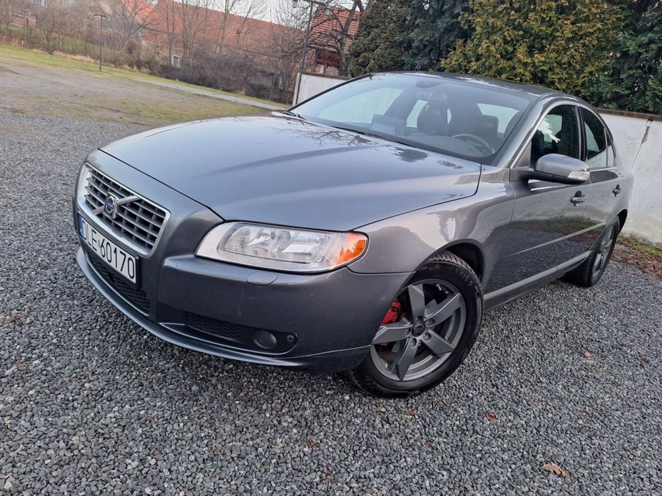 Volvo S80 stan idealny, doinwestowany, bezwypadkowy, zamiana.