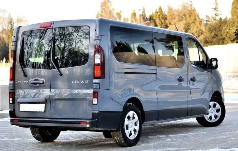 Wynajem busów 9 osobowych