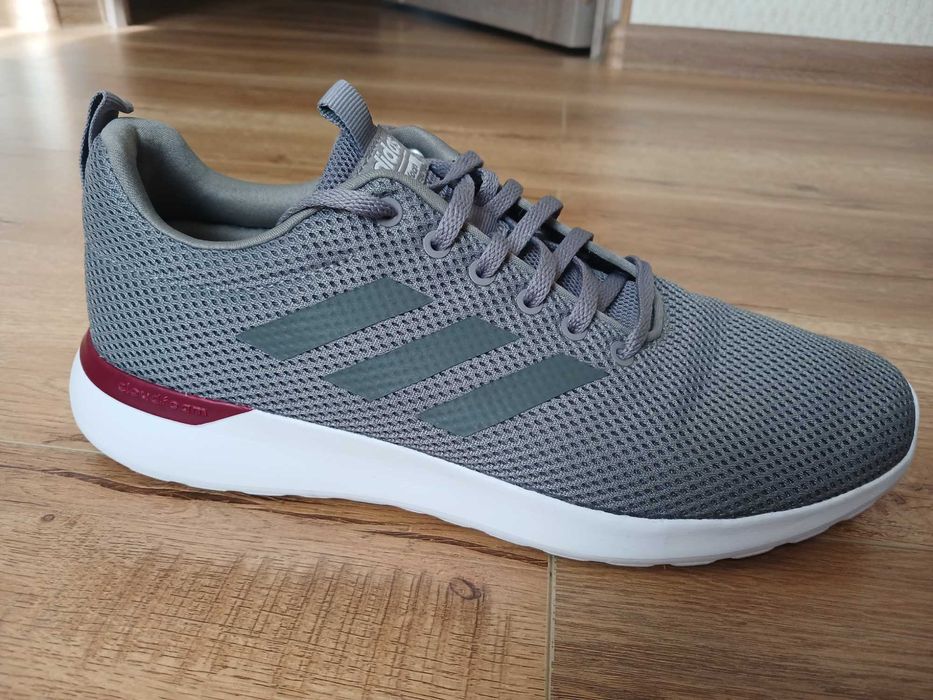 Кроссовки Adidas, оригинал. р42