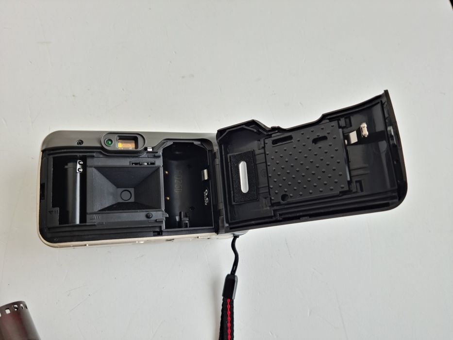 Плівкових фотоапарат Skina Lito 24  Japan