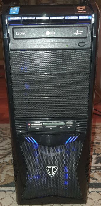 Продается геймерский компьютер everest