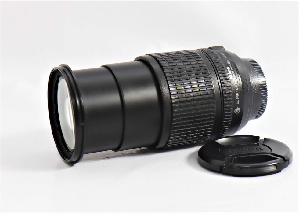 Lente Nikon 18-135mm SEM AUTOFOCUS