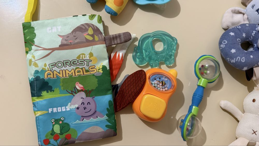 Лот іграшок / іграшки для найменших