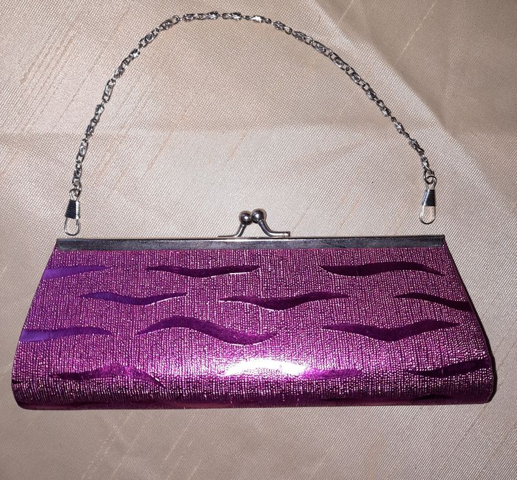 Carteiras novas clutch