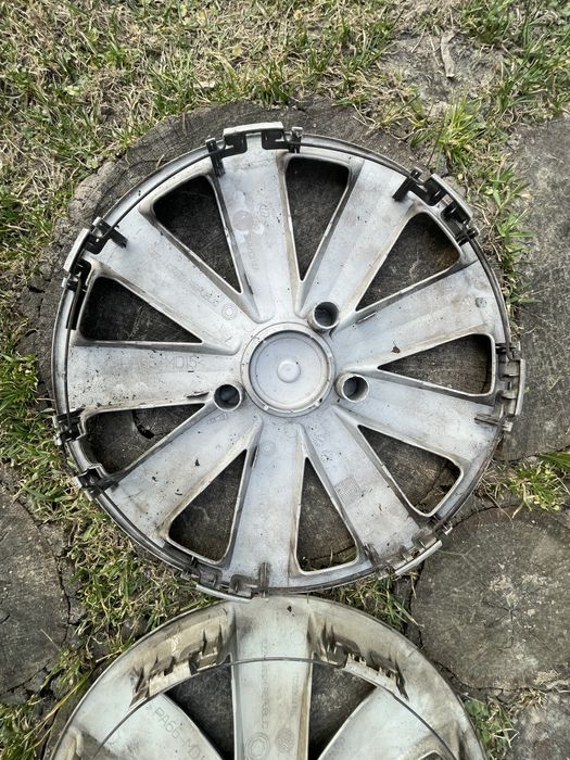 Продам ковпакі на фольцваген цілі