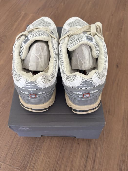 New Balance 1906R White Grey Cream n42