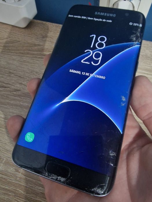 S7 edge funcional com ecra partido