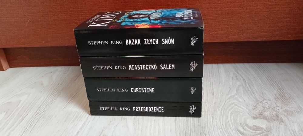 Stephen King Miasteczko Salem Christine Przebudzenie Bazar złych snów