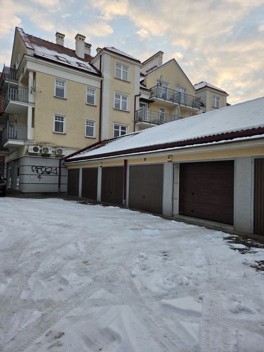 Garaż do wynajęcia przy pasażu w Ostródzie