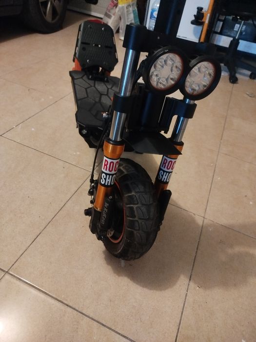 Kukirin M5 pro 1000w e por volta de 50km autonomia