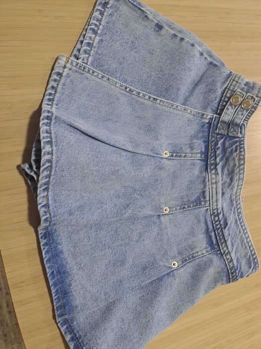 Calção saia da Zara tamanho 11/12