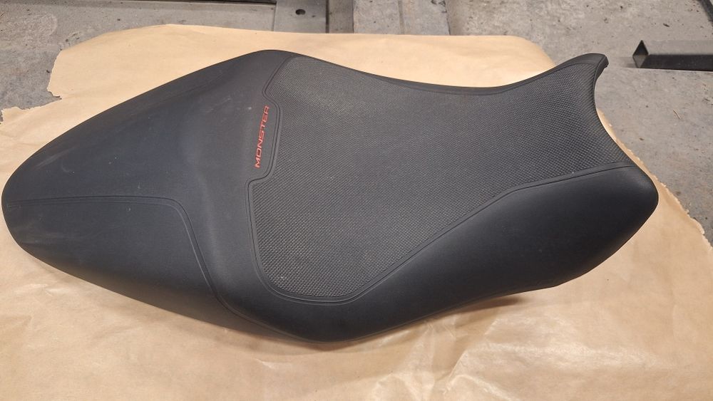 Siedzenie ducati monster 821 kanapa oryginał