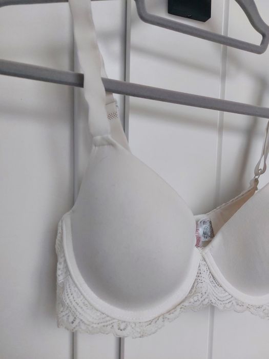 Biały biustonosz 80C