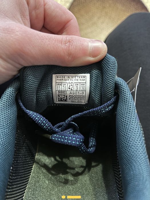 Чоловічі кросівки