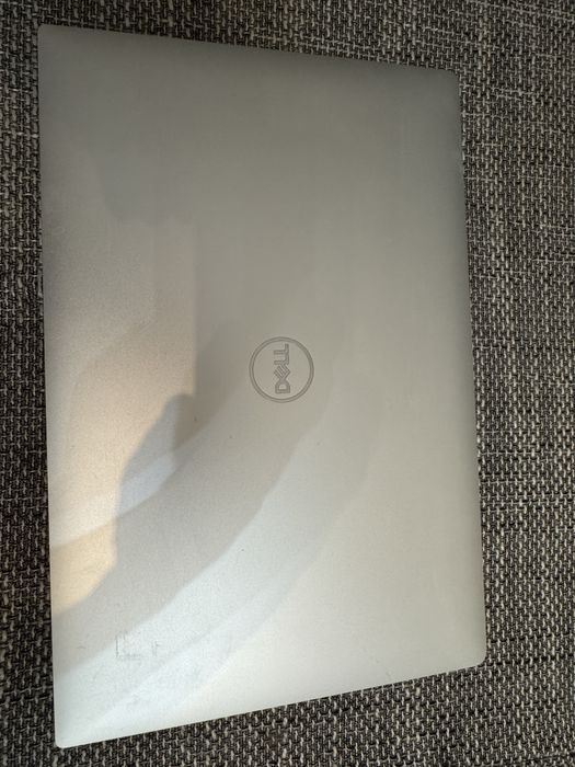 komputer Dell Precision 5530 - i7, RAM 32GB, SSD 512GB