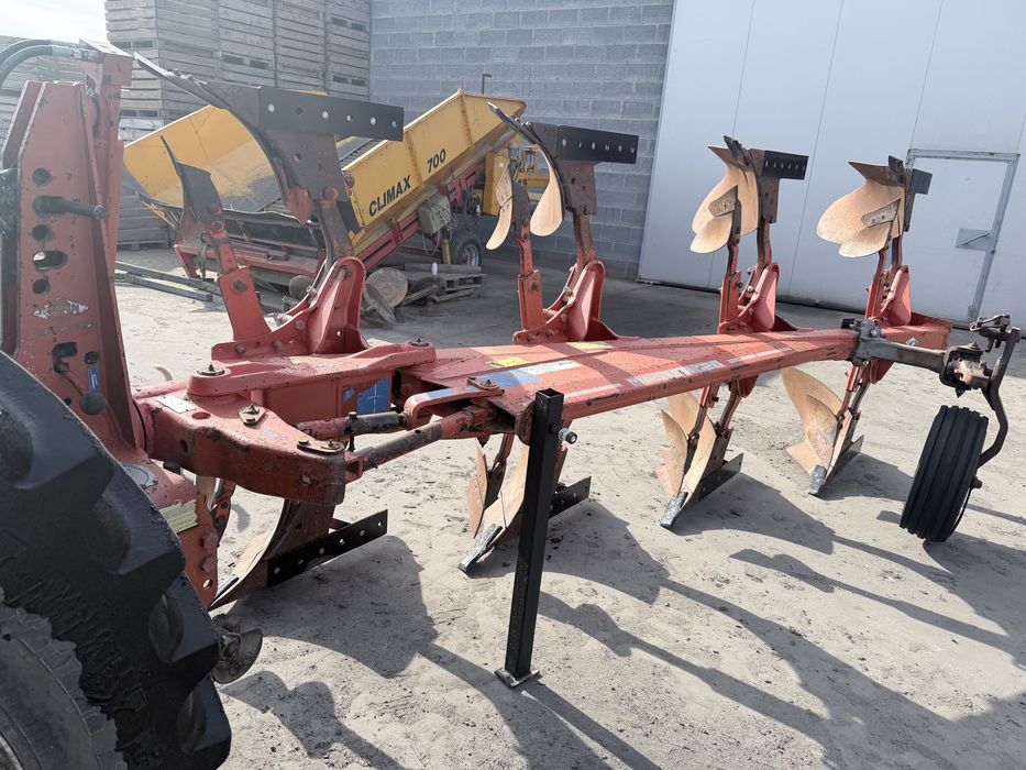 Pług Kuhn 4 skibowy obrotowy Kuhn master 120