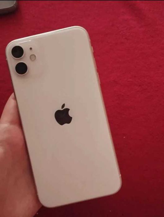 iPhone 11 - 64GB - 75% Bateria - Serwis