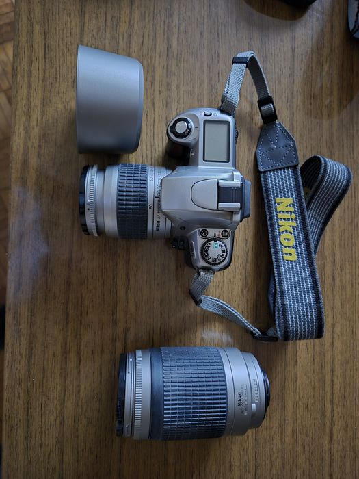 Aparat NIKON F65 + obiektyw NIKKOR af 28-80 + NIKKOR  af 70-300