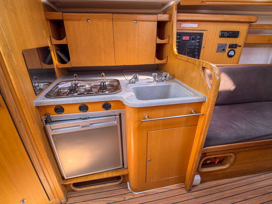 Sprzedam jacht MAXUS 33
