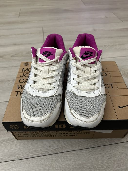 Жіночі Кросівки Nike 37 розміру