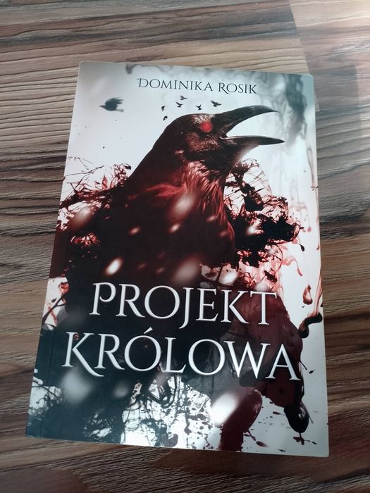 Powieść Projekt Królowa