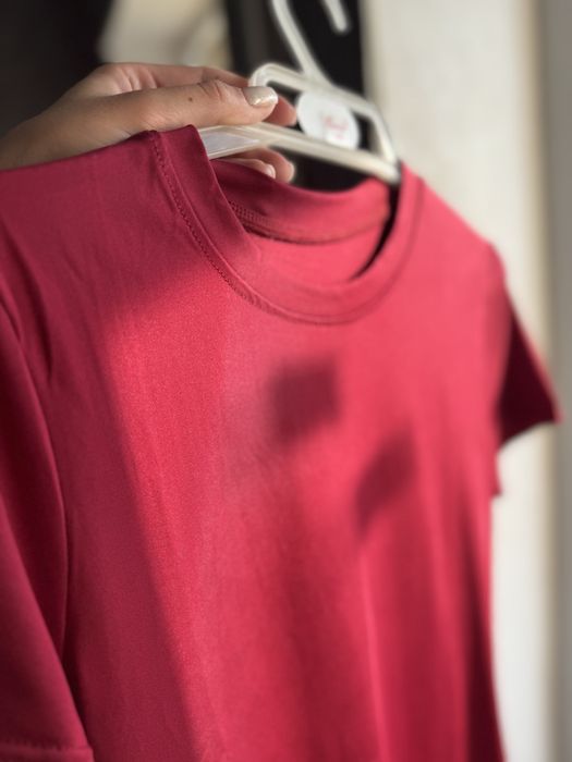 Футболка жіноча