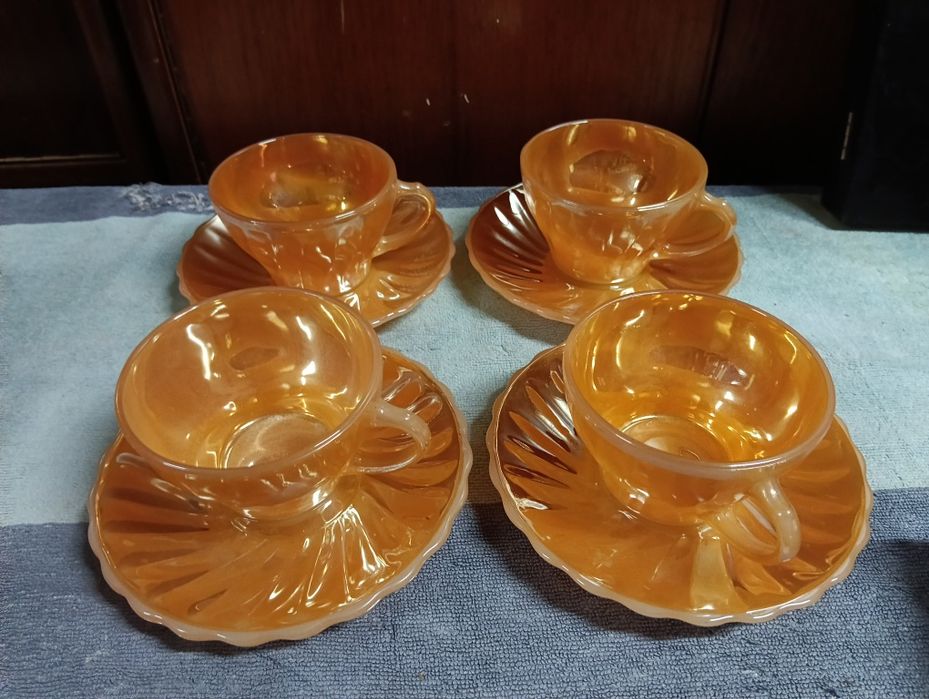 Chávenas Fire-King “Swirl Peach Lustre” – Vintage Americano dos Anos 5