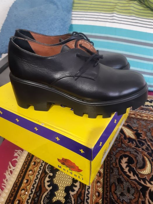 Продам шкіряні туфлі